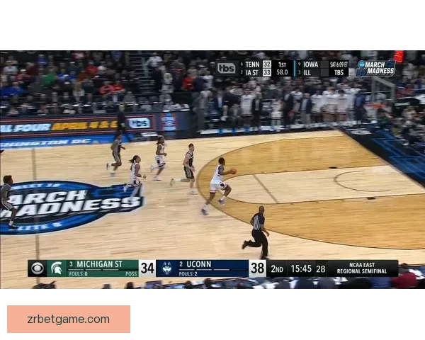 康涅狄格力克伊利诺伊晋级NCAA决赛里德双双马林斯十五分续写王朝辉煌